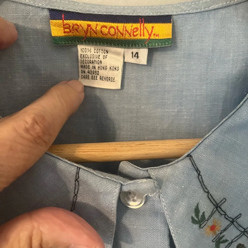Bryn Connelly Vintage Light Blue Embroidered Blouse - Picture 2 of 5